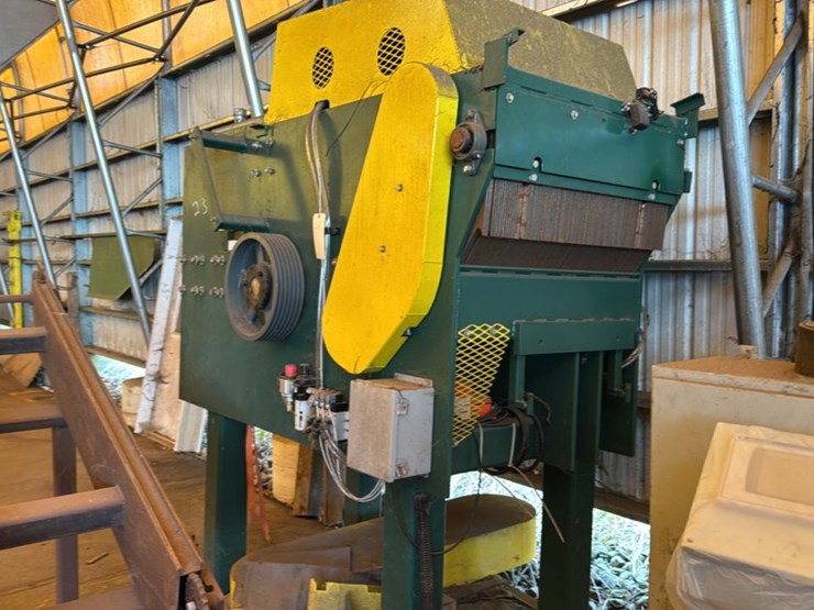 #236-•-edger-image-2