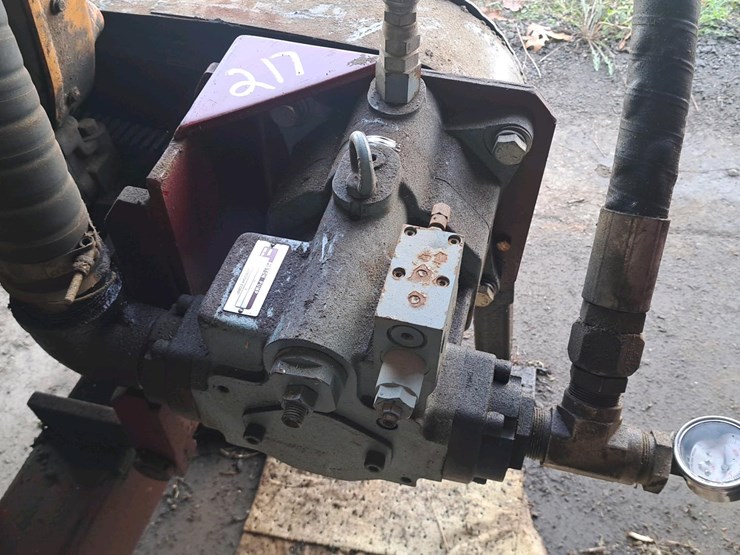 #217-•-hydraulic-pumps-image-3