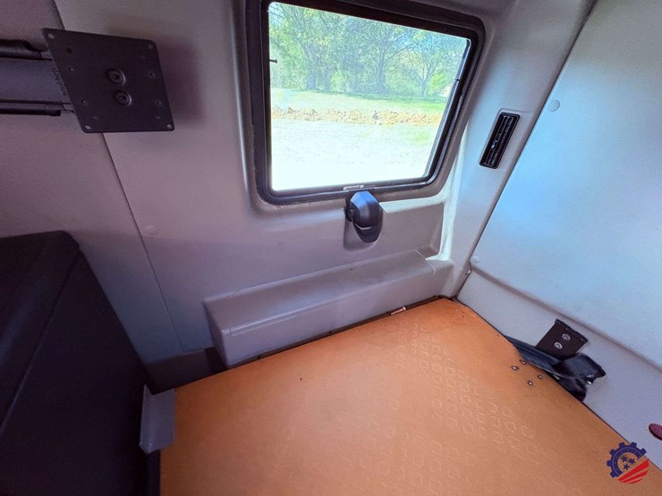 2017-international-prostar-image-100