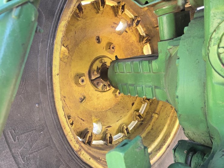 john-deere-4630-image-11