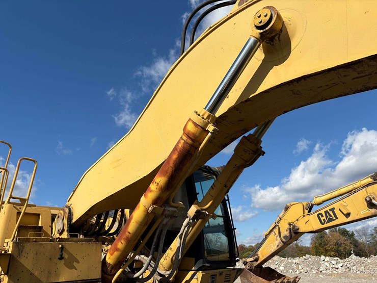 1995-caterpillar-375l-image-34