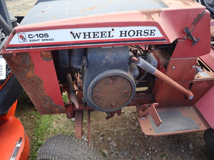 wheel-horse-lawn-&-garden-tractor-image-13