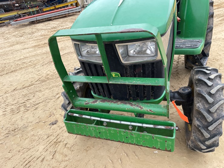 john-deere-3032e-image-17