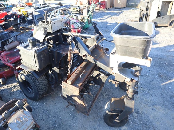 z-spray-stand-on-aerator-image-1