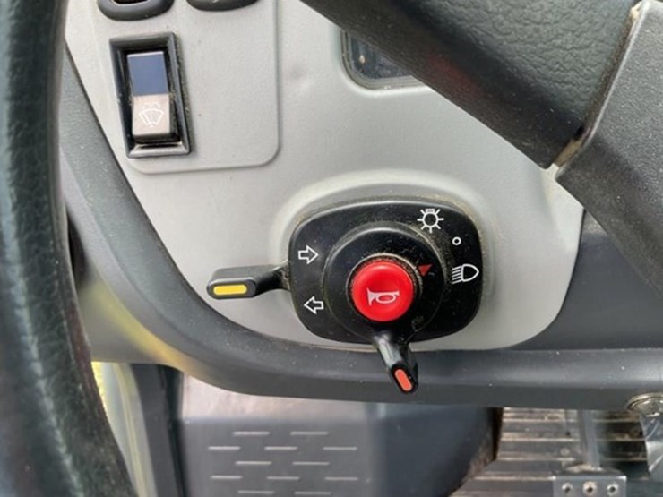 2009-kubota-rtv1100-image-17