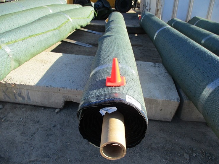 unused-roll-of-artificial-turf-image-1