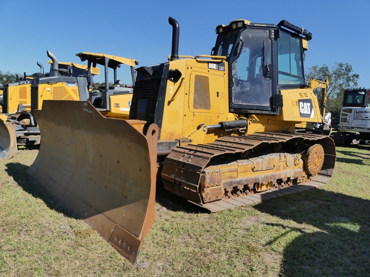 2013-caterpillar-d6k-lgp-image-1