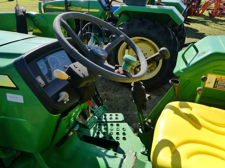 2014-john-deere-5055e-image-15