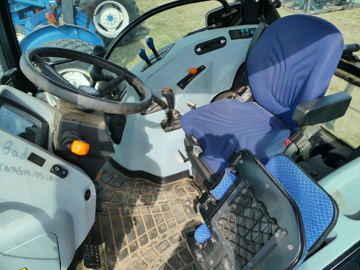 new-holland-workmaster-75-image-12