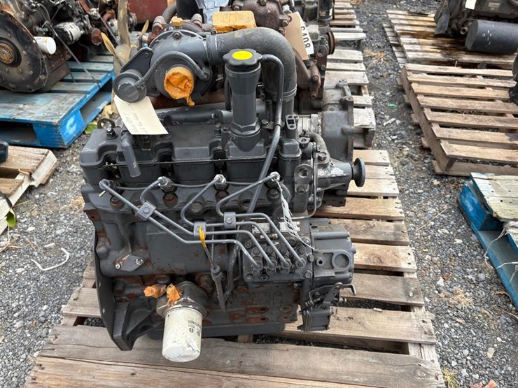 new-holland-ls170-image-1