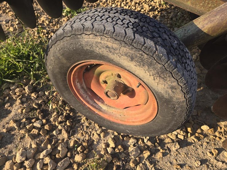 john-deere-14-image-8