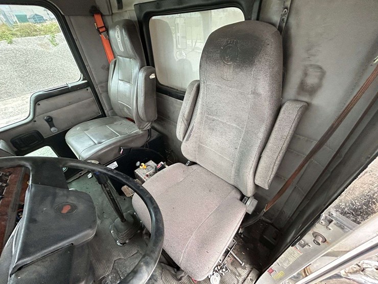 kenworth-t800-image-71