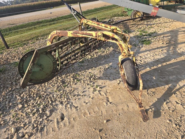 john-deere-640-image-1