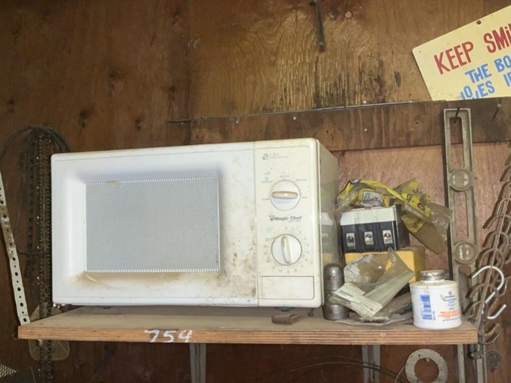 #754-•-wrenches,-tools,-miscellanous-parts-image-15