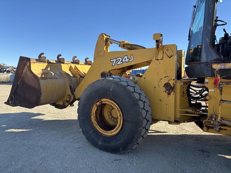 deere-724j-image-10