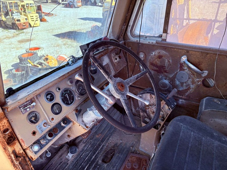 1985-caterpillar-773b-image-13