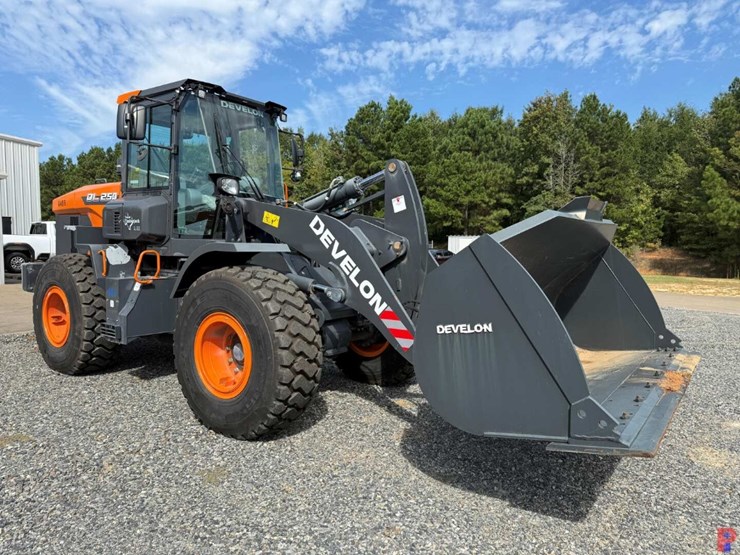 2024-develon-dl250-7-image-1