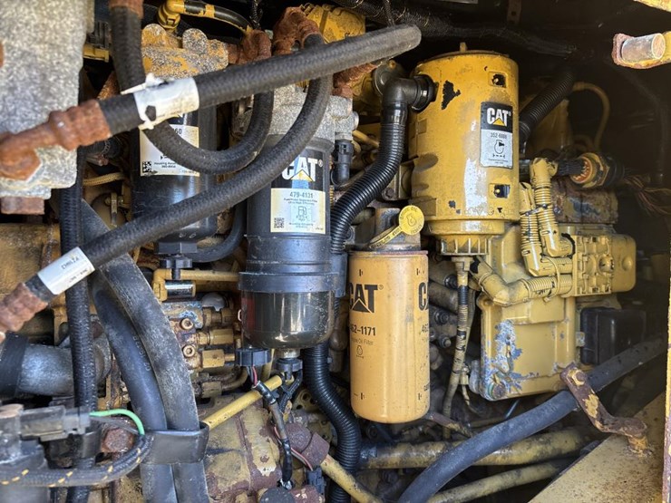 caterpillar-950k-image-34