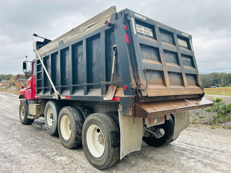 1997-international-paystar-5000-image-3