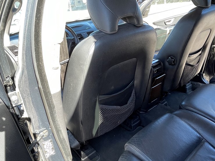 2010-volvo-xc90-image-103