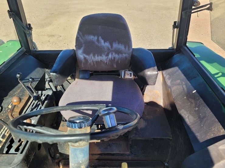 john-deere-4430-image-17