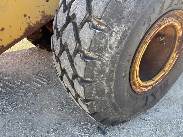 caterpillar-950k-image-46