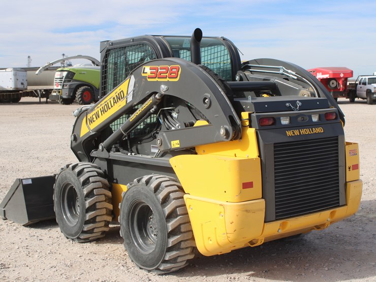 2023-new-holland-l328-image-9