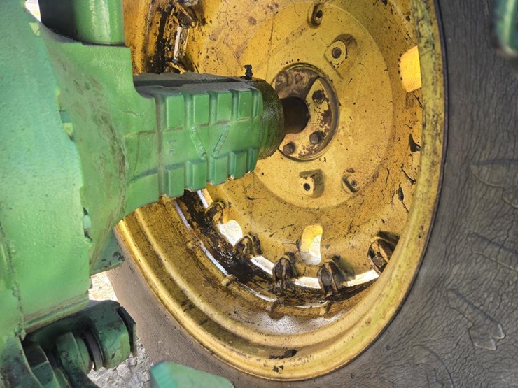john-deere-4630-image-12