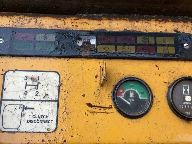 2001-deere-486e-image-13