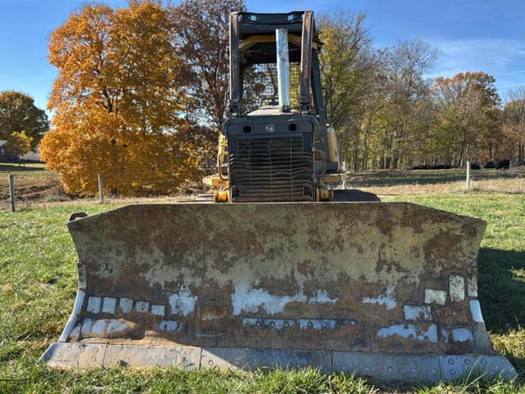 2008-deere-750j-xlt-image-8