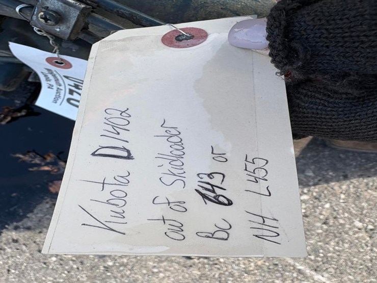 new-holland-l455-image-6