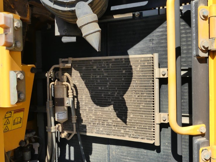 volvo-ecr235cl-image-9