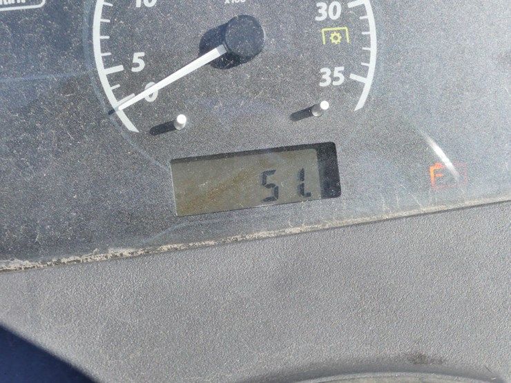 2022-john-deere-1025r-image-14