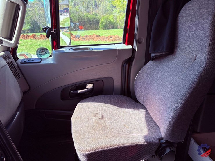 2017-international-prostar-image-88