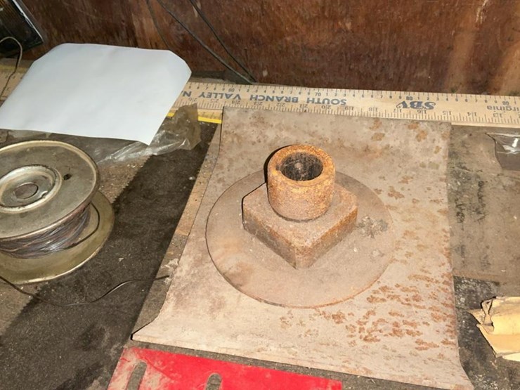 #754-•-wrenches,-tools,-miscellanous-parts-image-32