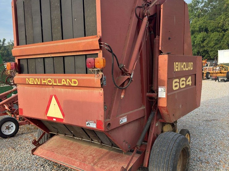 new-holland-664-image-5