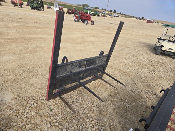 #5870-•-westendorf-big-square-bale-mover-image-2