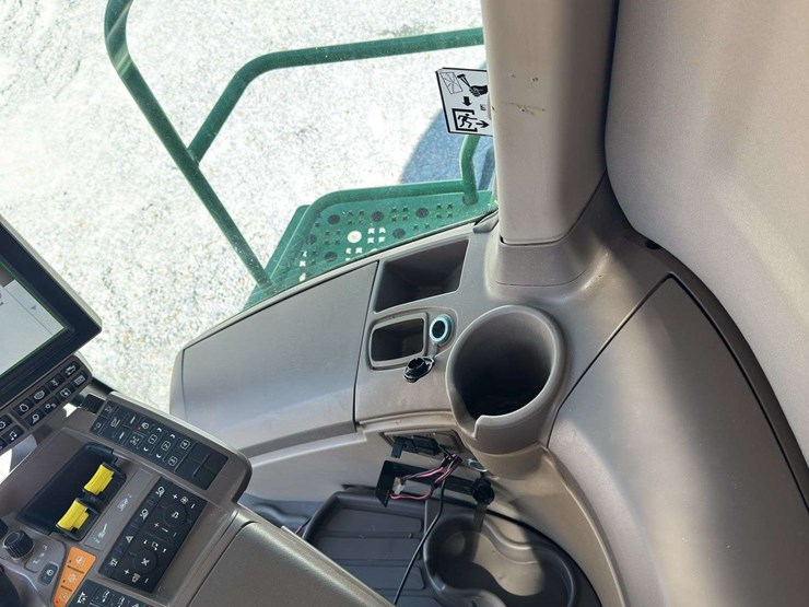 2021-john-deere-s770-image-45