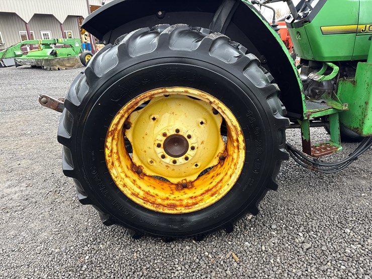 john-deere-5200-image-14