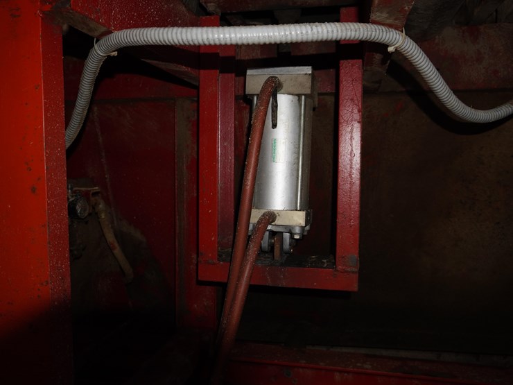 #124-•-mellott-rollcase-image-11