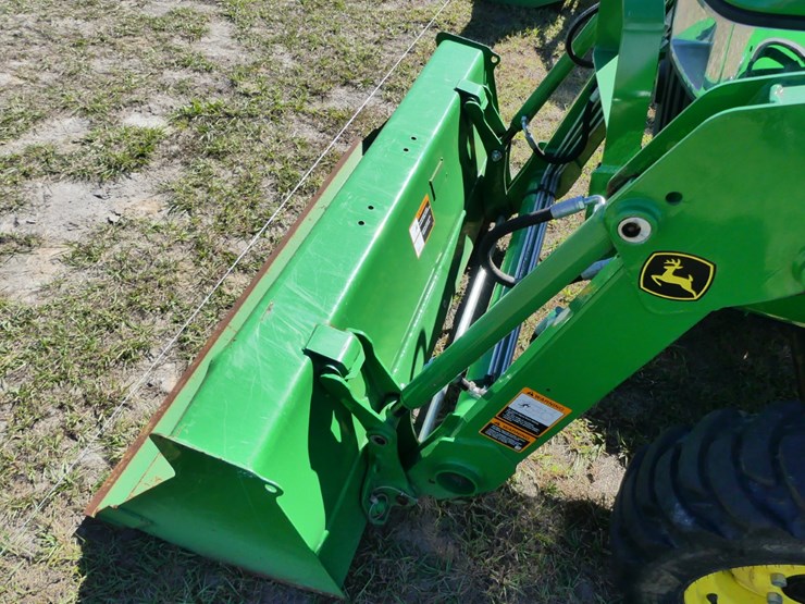 2021-john-deere-3025e-image-9