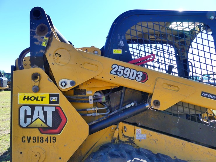 2022-caterpillar-259d3-image-8