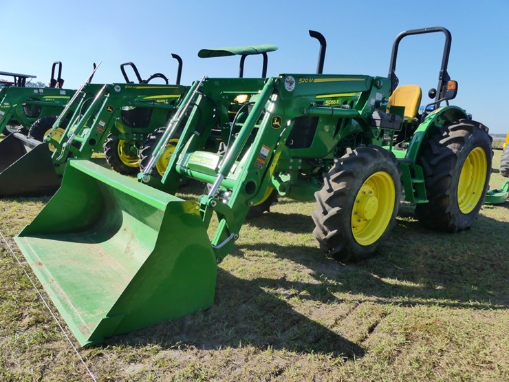 2022-john-deere-5055e-image-2