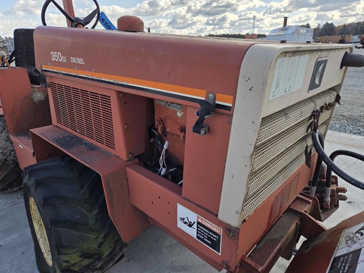 ditch-witch-350sx-image-13