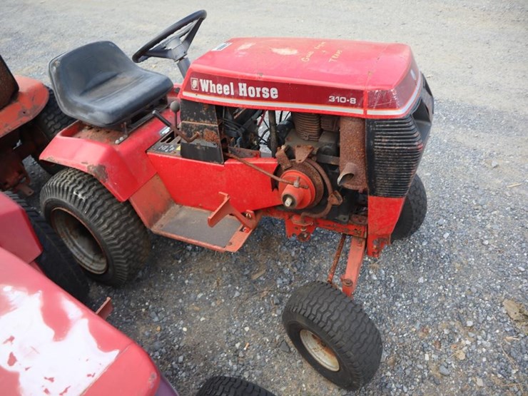 wheel-horse-lawn-&-garden-tractor-image-2