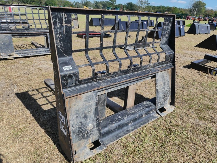 cat-quick-attach-forks-image-2