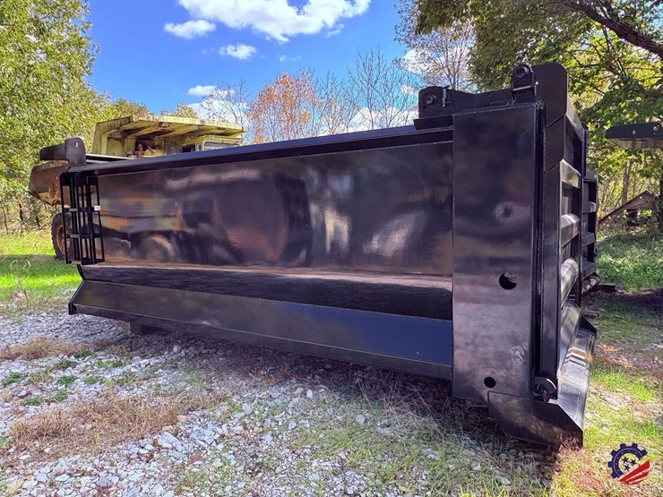new-16'-ox-body-dump-body-with-high-lift-gate-image-2