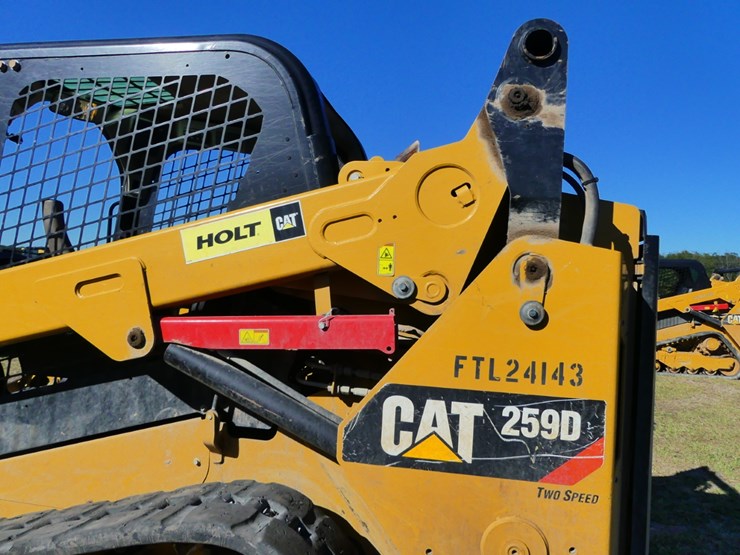 2019-caterpillar-259d-image-8