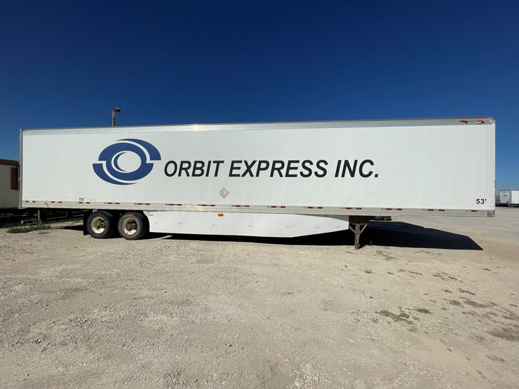 2018-great-dane-van-image-1