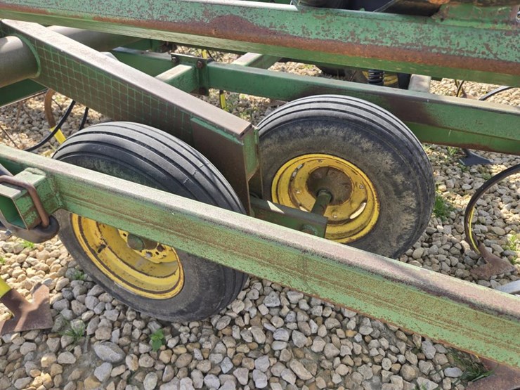 33-john-deere-33-image-17